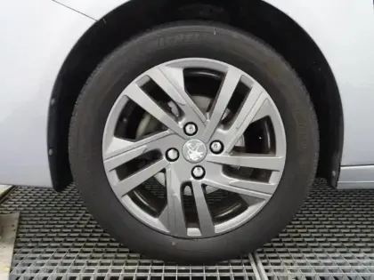 Photo 9 Peugeot 208  1.2 PureTech 75ch S&S Active Business