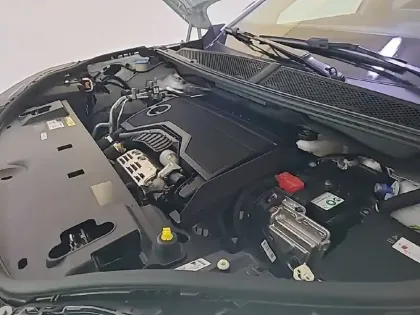 Photo 14 Peugeot 5008  Hybrid 136 e-DCS6