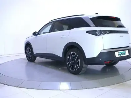 Photo 38 Peugeot 5008  Hybrid 136 e-DCS6