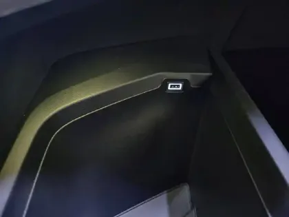 Photo 26 Peugeot 5008  Hybrid 136 e-DCS6