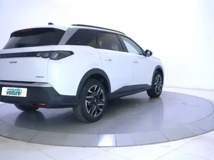 Photo 36 Peugeot 5008  Hybrid 136 e-DCS6