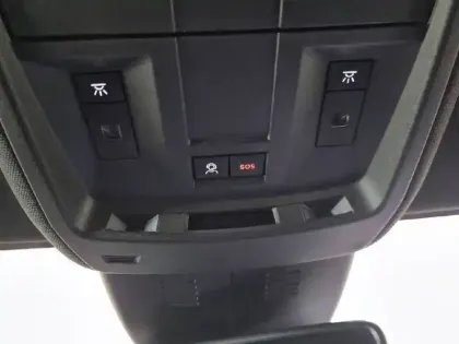 Photo 59 Peugeot 5008  Hybrid 136 e-DCS6