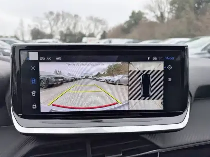 Photo 14 Peugeot 208  Hybrid 110 e-DCS6