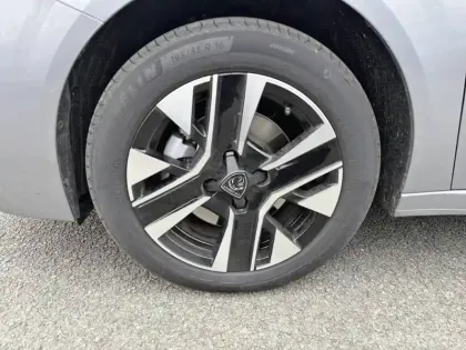 Photo 12 Peugeot 208  Hybrid 110 e-DCS6