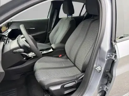 Photo 10 Peugeot 208  Hybrid 110 e-DCS6