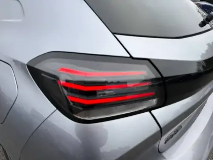 Photo 36 Peugeot 208  Hybrid 110 e-DCS6