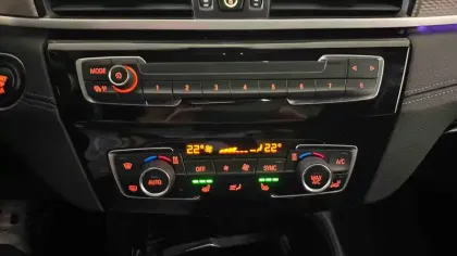 Photo 17 BMW X2  sDrive 18i 136 ch DKG7