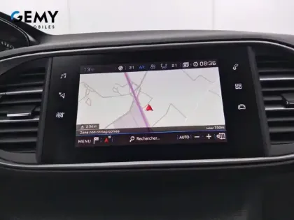 Photo 13 Peugeot 308  PureTech 130ch S&S EAT8