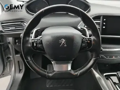 Photo 12 Peugeot 308  PureTech 130ch S&S EAT8