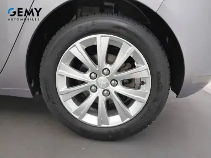 Photo 33 Peugeot 308  PureTech 130ch S&S EAT8