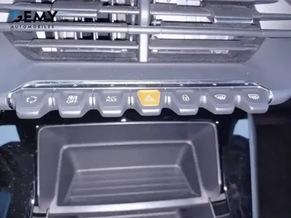 Photo 14 Peugeot 208  BLUEHDI 100 S&S BVM6