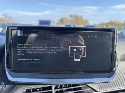 Photo 37 Peugeot 208  Electrique 50 kWh 136ch