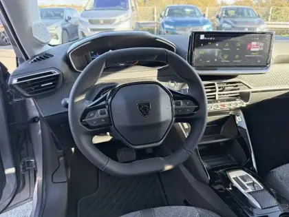 Photo 48 Peugeot 208  Electrique 50 kWh 136ch