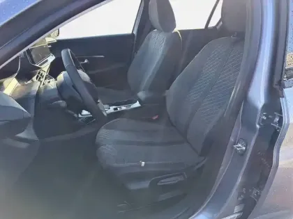 Photo 50 Peugeot 208  Electrique 50 kWh 136ch