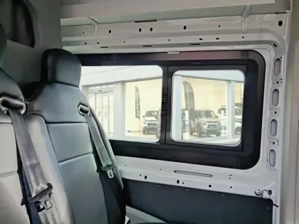 Photo 24 Peugeot Boxer  TOLE 335 L2H2 BLUEHDI 140 S&S