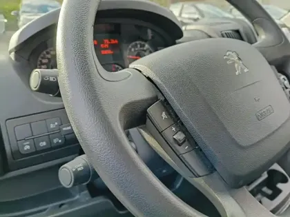 Photo 22 Peugeot Boxer  TOLE 335 L2H2 BLUEHDI 140 S&S