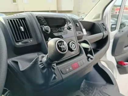 Photo 11 Peugeot Boxer  TOLE 335 L2H2 BLUEHDI 140 S&S