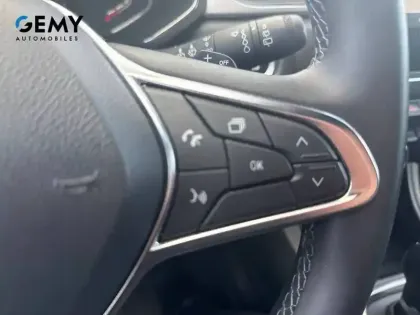 Photo 20 Renault Captur  TCe 140 EDC - 21