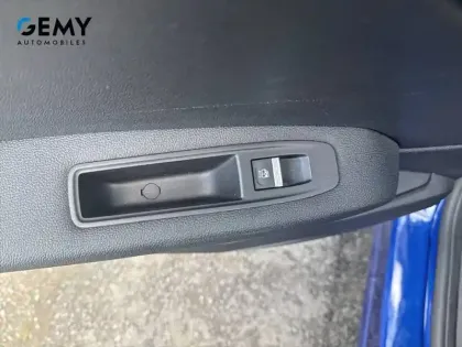 Photo 15 Renault Captur  TCe 140 EDC - 21