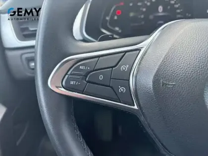 Photo 19 Renault Captur  TCe 140 EDC - 21