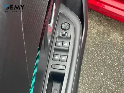 Photo 27 Peugeot 208  PureTech 130 S&S EAT8