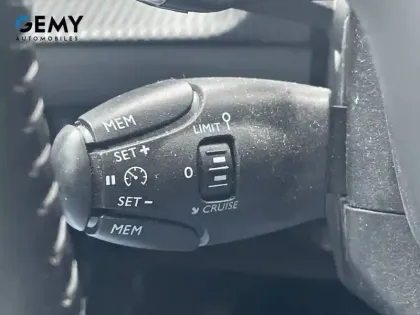 Photo 18 Peugeot 208  PureTech 130 S&S EAT8