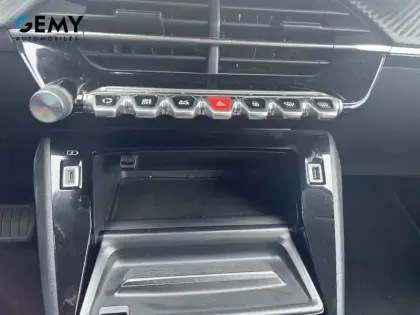 Photo 25 Peugeot 208  PureTech 130 S&S EAT8