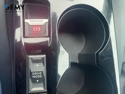 Photo 26 Peugeot 208  PureTech 130 S&S EAT8