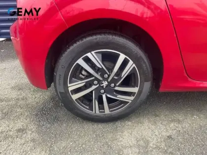 Photo 39 Peugeot 208  PureTech 130 S&S EAT8