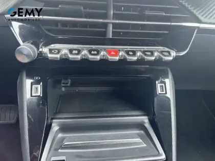 Photo 54 Peugeot 208  PureTech 130 S&S EAT8