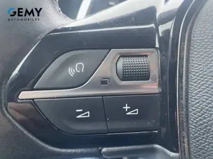 Photo 17 Peugeot 208  PureTech 130 S&S EAT8