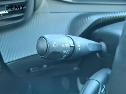 Photo 12 Peugeot 208  BlueHDi 100 S&S BVM6