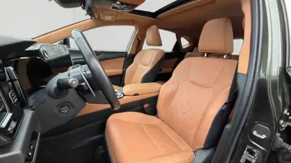 Photo 12 Lexus Nx  450h+ 4WD Hybride Rechargeable