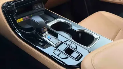 Photo 18 Lexus Nx  450h+ 4WD Hybride Rechargeable