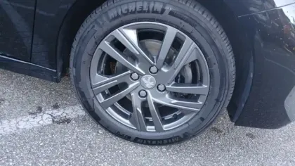 Photo 11 Peugeot 208  PureTech 100 S&S BVM6