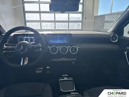 Photo 15 Mercedes Classe A  180 d 8G-DCT