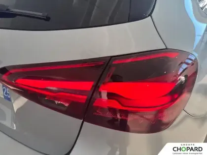 Photo 8 Mercedes Classe A  180 d 8G-DCT