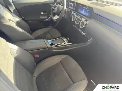 Photo 16 Mercedes Classe A  180 d 8G-DCT