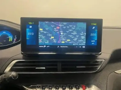 Photo 33 Peugeot 3008  Hybrid 225 e-EAT8