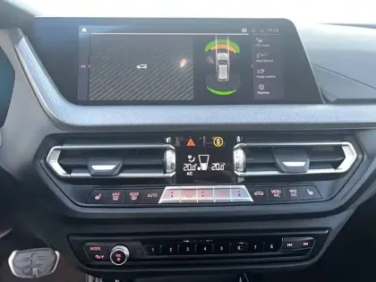 Photo 10 BMW Serie 1 118d 150 ch BVA8