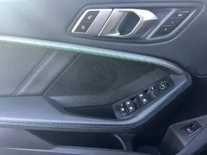 Photo 26 BMW Serie 1 118d 150 ch BVA8