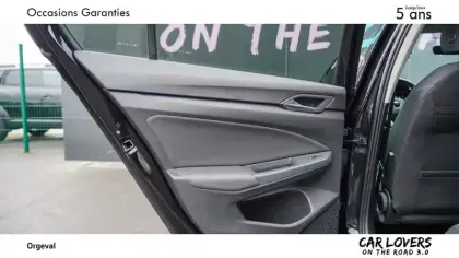 Photo 16 Volkswagen Golf  1.0 TSI OPF 110 BVM6