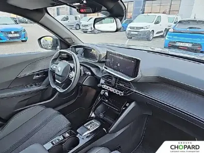 Photo 44 Peugeot 2008  Hybrid 145 e-DCS6