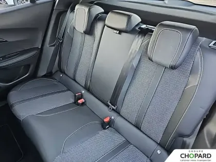 Photo 82 Peugeot 2008  Hybrid 145 e-DCS6