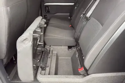 Photo 15 Peugeot Expert  CA FIXE M BLUEHDI 180 S&S EAT8