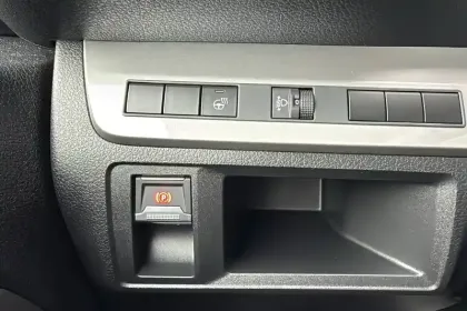 Photo 23 Peugeot Expert  CA FIXE M BLUEHDI 180 S&S EAT8