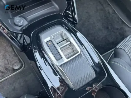 Photo 15 Peugeot 2008  Hybrid 145 e-DCS6