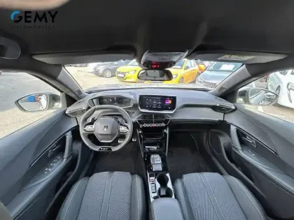 Photo 43 Peugeot 2008  Hybrid 145 e-DCS6