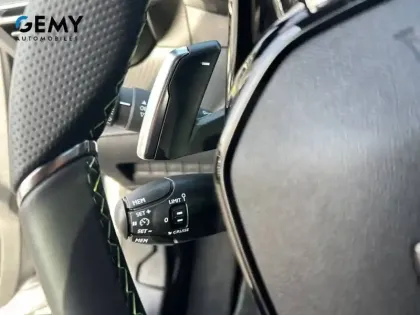 Photo 29 Peugeot 2008 Gén. II Ph2 GT 5