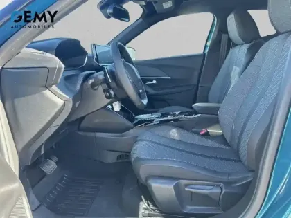 Photo 8 Peugeot 2008  Hybrid 145 e-DCS6